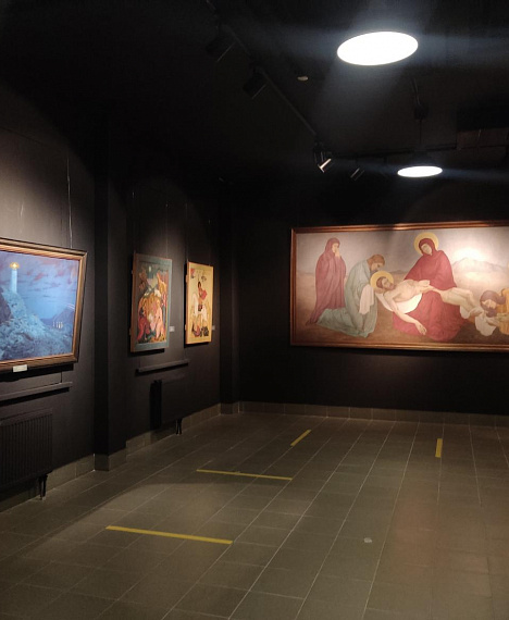 Экспозиция выставки Академии акварели и изящных искусств на Теплом стане